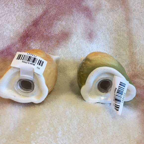 Owl Salt & Pepper Shaker Set of Two NWT ceramic - Picture 7 of 9